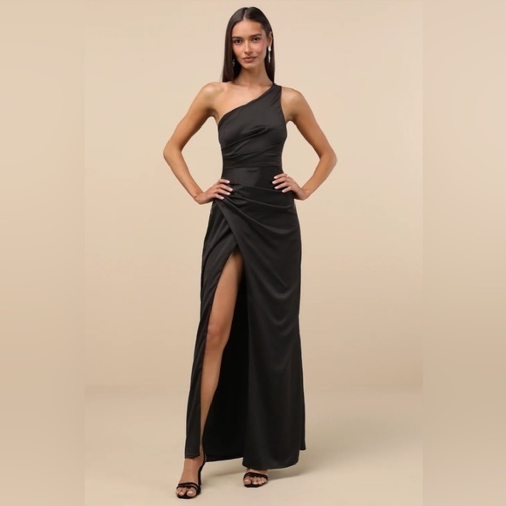 LULU’S DREAMING OF ELEGANCE SATIN ONE SHOULDER MAXI DRESS